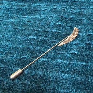 Vintage Silver Leaf Lapel Pin